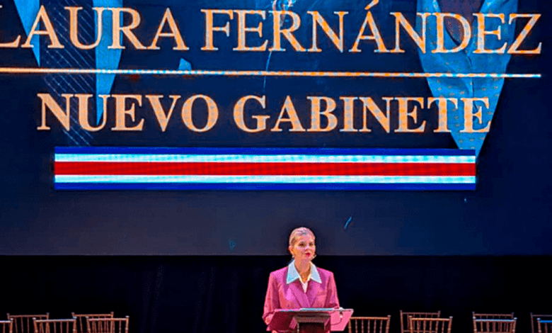 Laura Fernández presenta nuevo gabinete