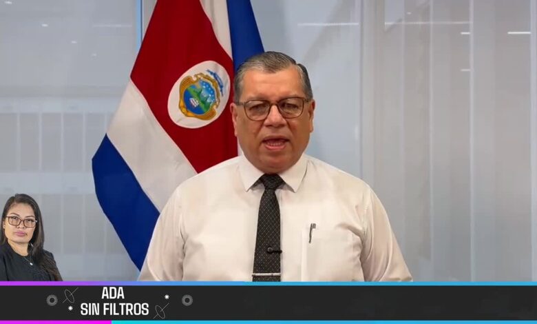 turismo denuncia la ausencia de una hoja de ruta concreta del Poder Ejecutivo en la Asamblea Legislativa.