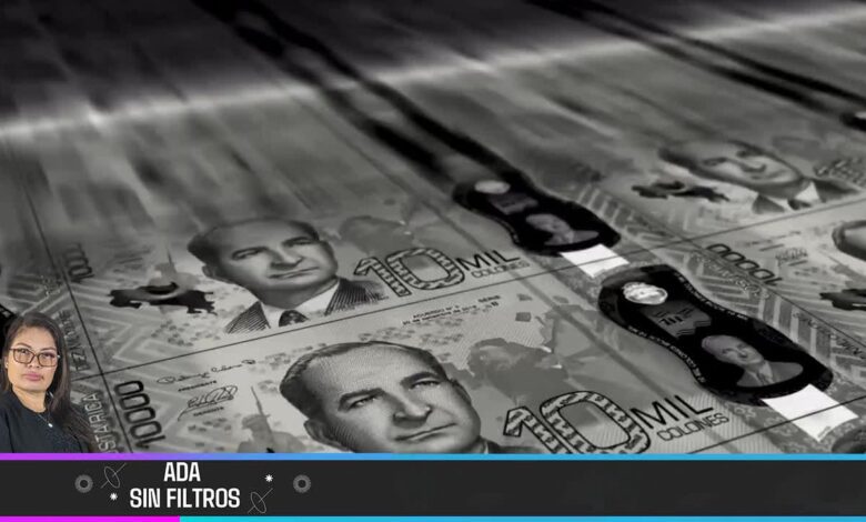 El tipo de cambio baja en Costa Rica: deudores en dólares ganan ventaja. Análisis de economistas sobre el impacto en la economía familiar.